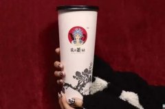 上班族爱扎堆的韦德亚洲奶茶店